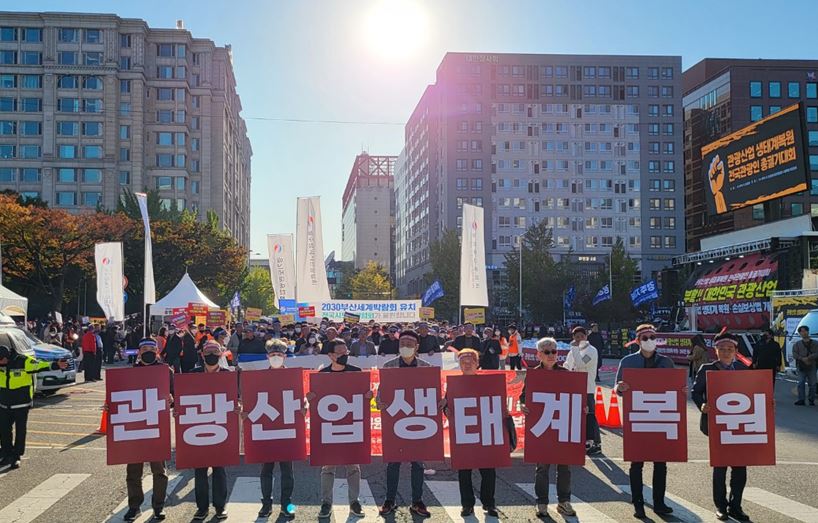 에디터 사진