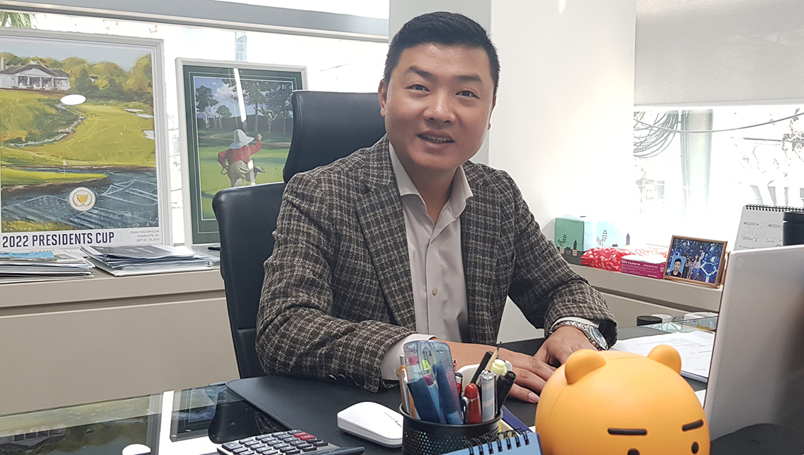 에디터 사진
