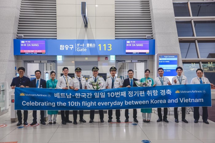 에디터 사진
